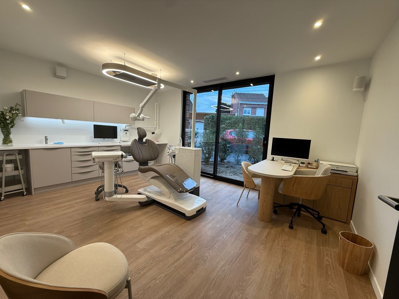 Cabinet dentaire — agencement sur mesure